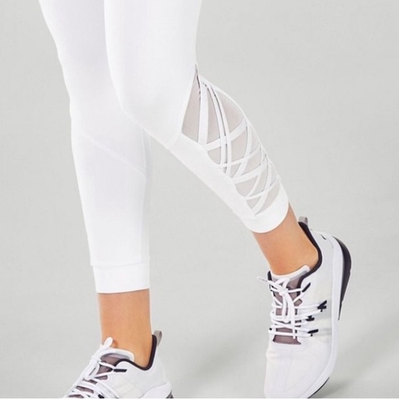 Fabletics Dynamic High-waisted Lattice Leggings 7/8 - Picture 6 of 7